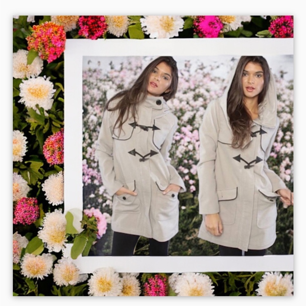 Jack BB Dakota Jacket - taupe -toggle buttons ,hood-cute and classy-Sz-S- EUC 🍂​